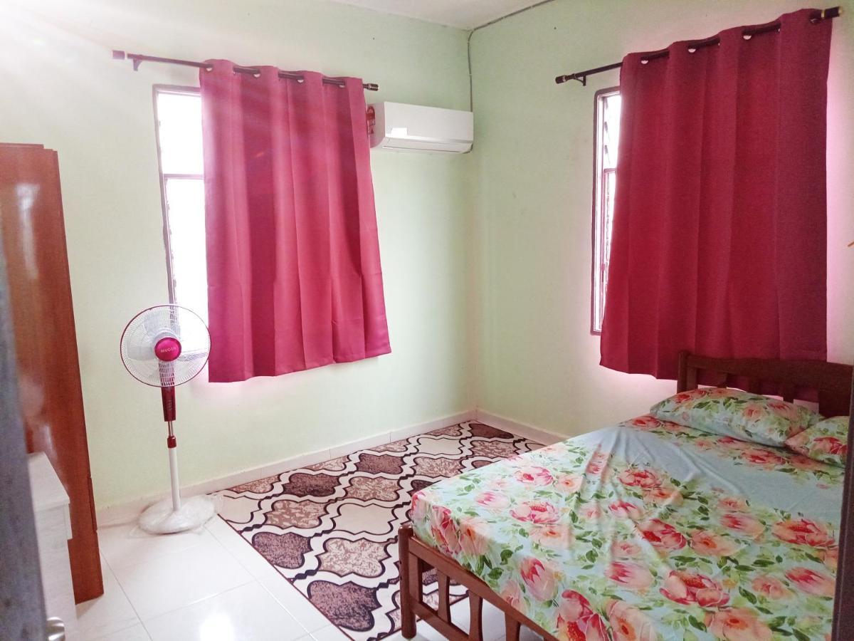 Homestay Wan Z Kuala Terengganu Luaran gambar